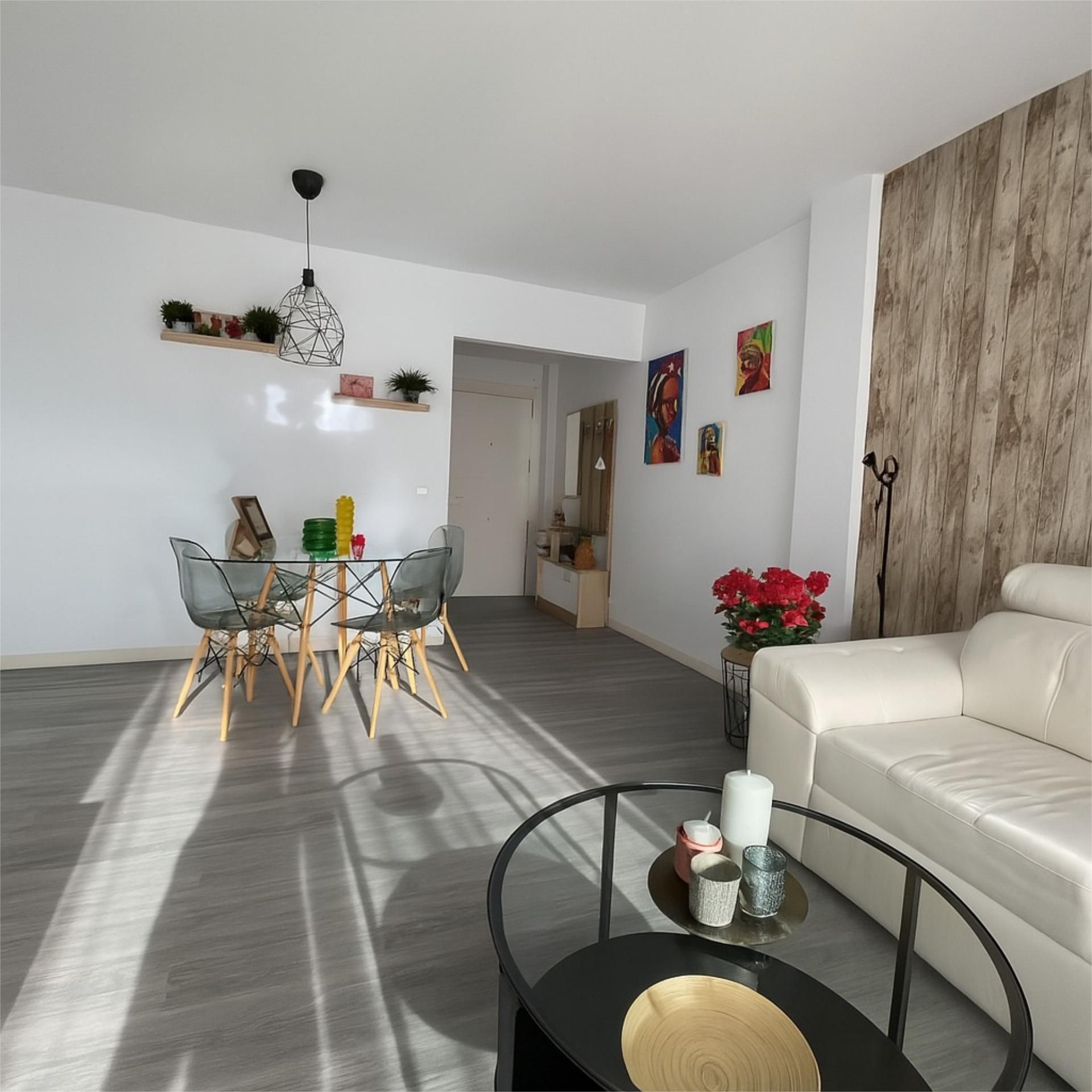 Living room of Flat for sale in Algeciras  with Air Conditioner