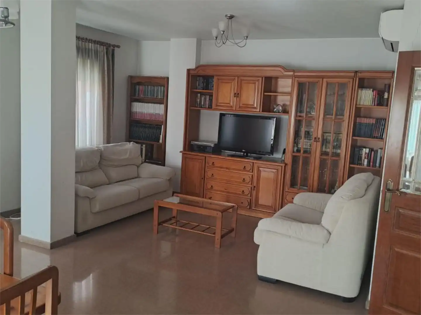 Casa adosada en venta en Calle Miguel Hernández, 24, Almoradí Sala de estar de Casa adosada en venta en Almoradí