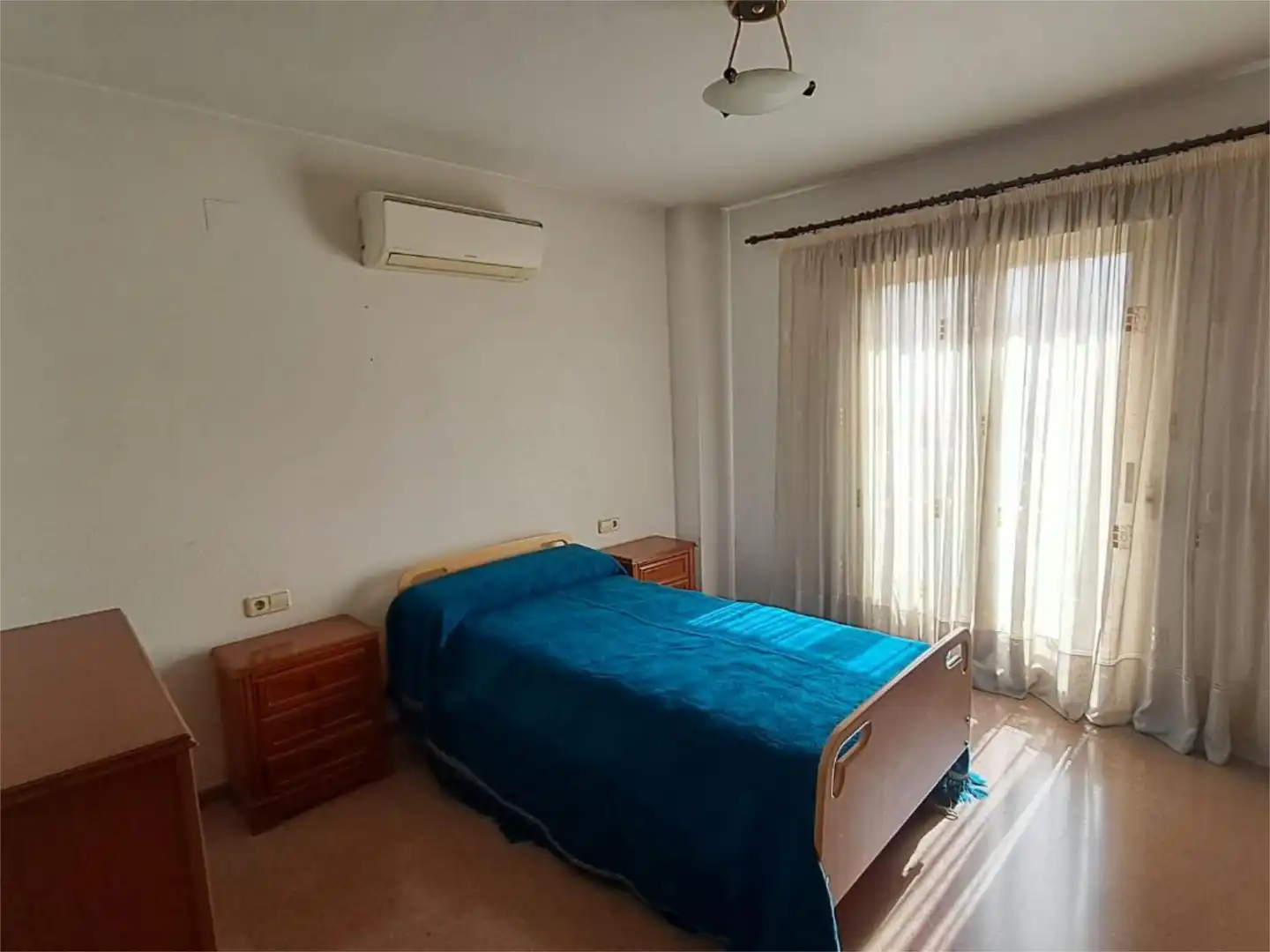 Casa adosada en venta en Calle Miguel Hernández, 24, Almoradí Habitación de Casa adosada en venta en Almoradí