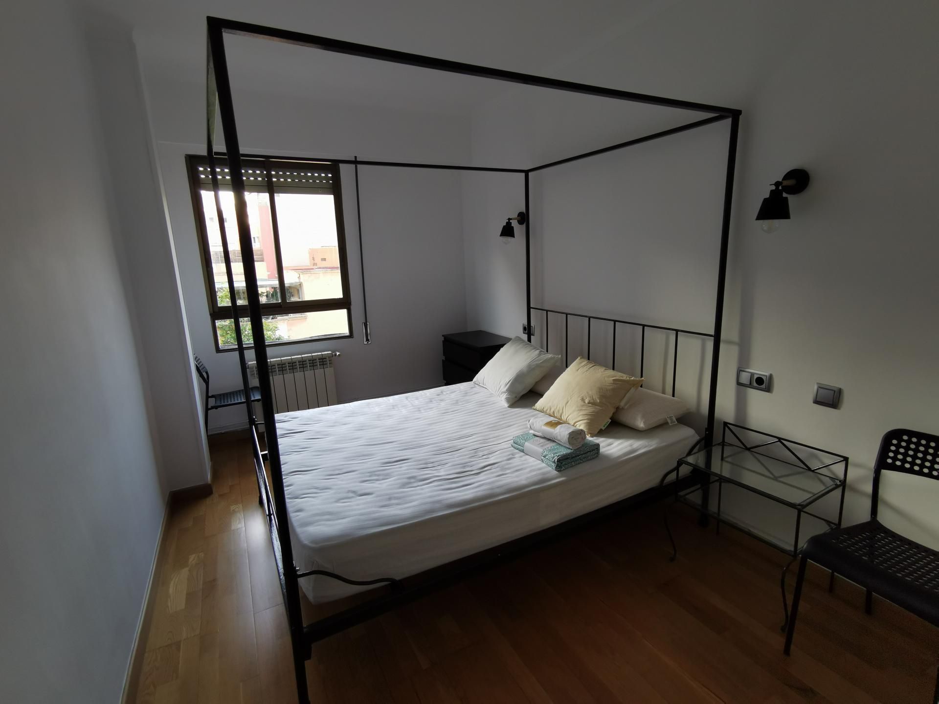 Bedroom of Flat to share in  Palma de Mallorca  with Heating, Parquet flooring and Balcony
