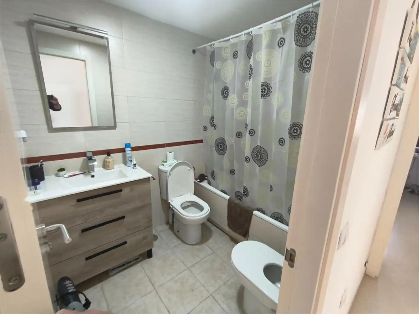 Bathroom of Flat for rent in Algeciras  with Air Conditioner, Heating and Terrace