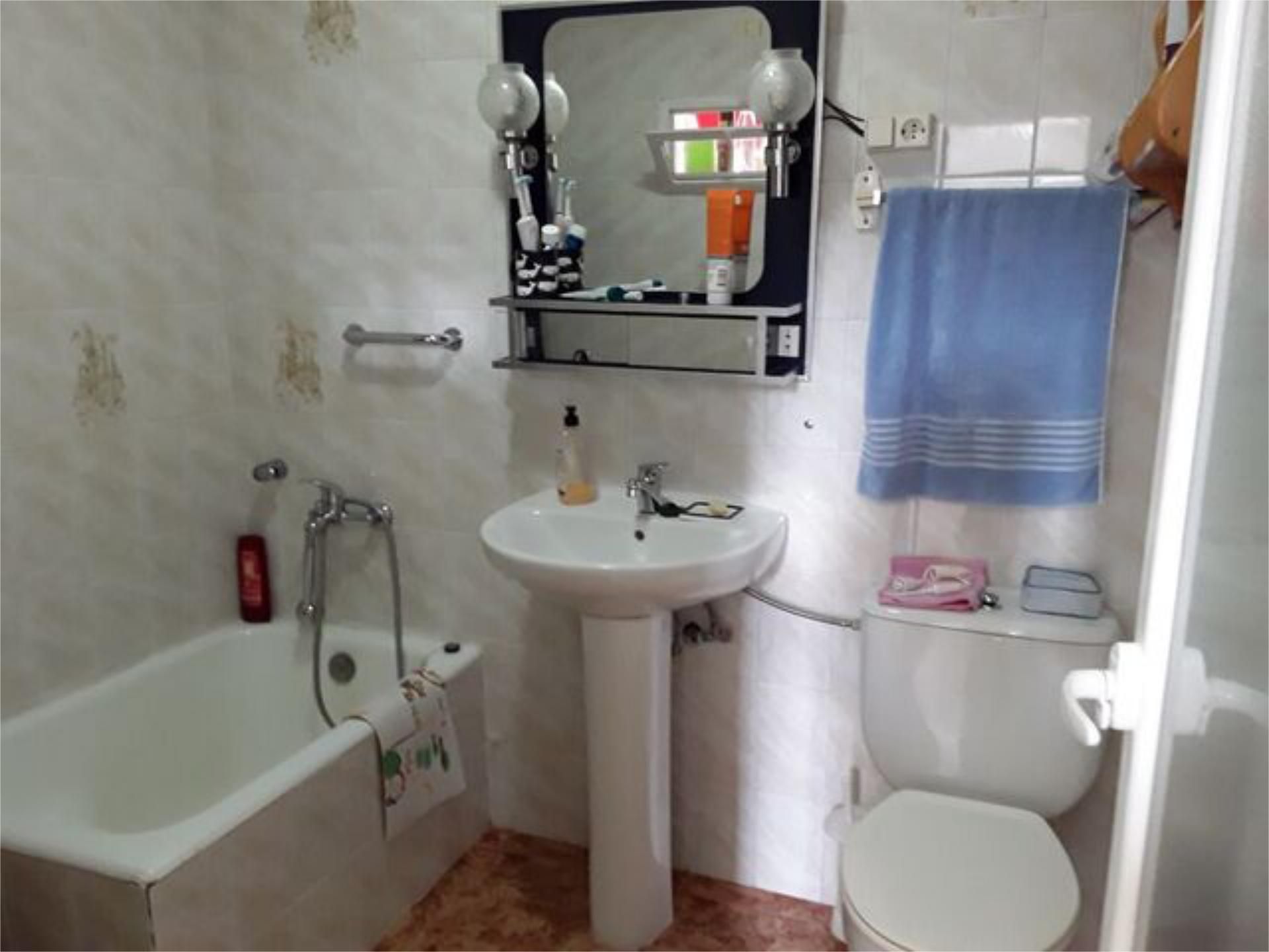 House or chalet for sale in Guijo de Santa Bárbara Bathroom of House or chalet for sale in Guijo de Santa Bárbara