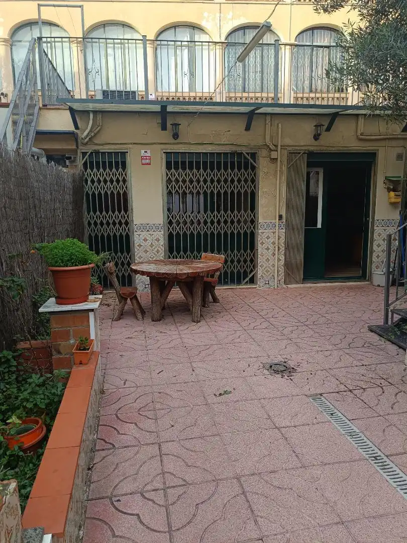 Terrassa de Pis en venda en Santa Coloma de Gramenet amb Aire condicionat, Calefacció i Jardí privat