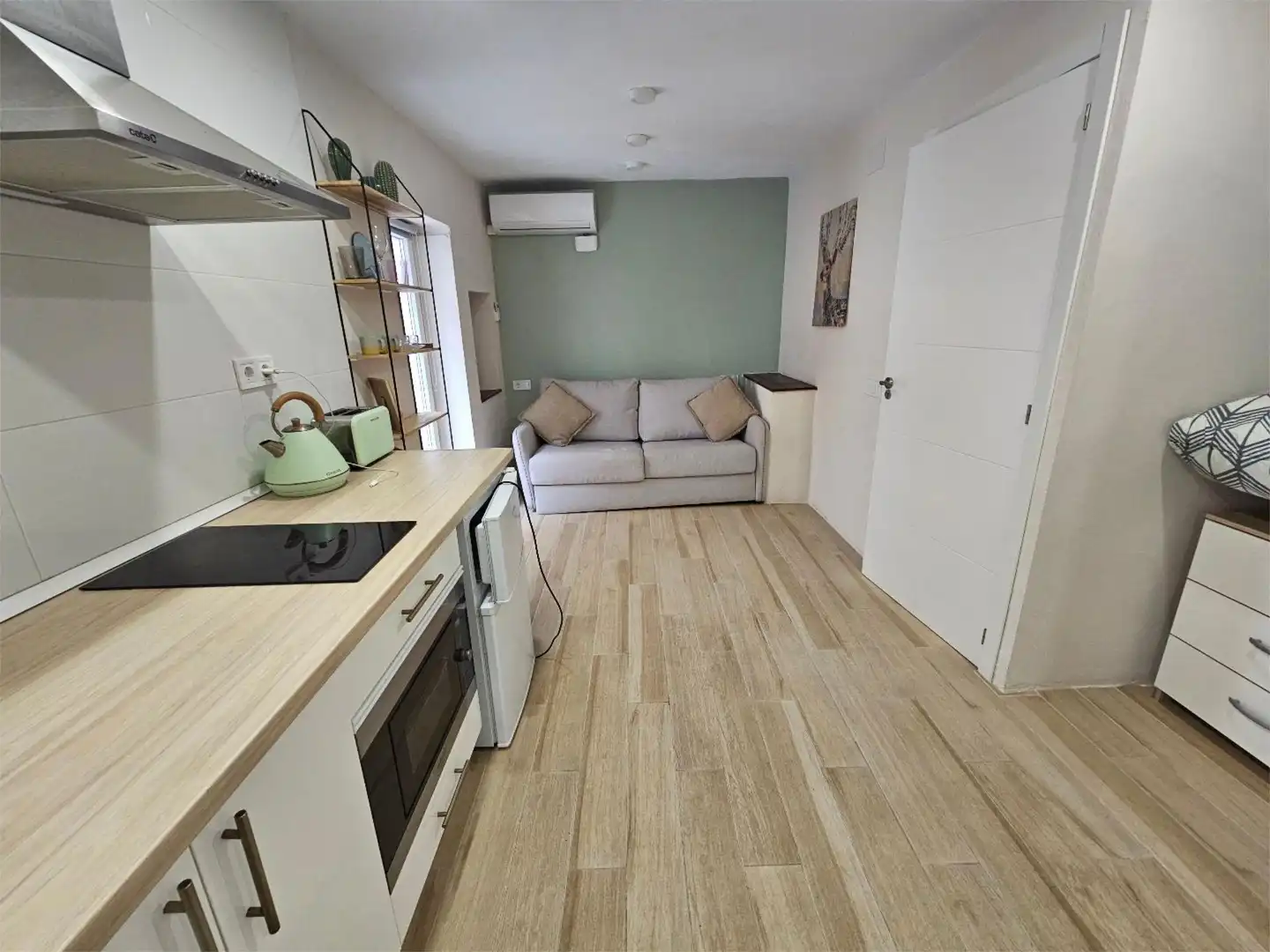 Living room of Flat for sale in Vinaròs  with Air Conditioner, Terrace and Balcony