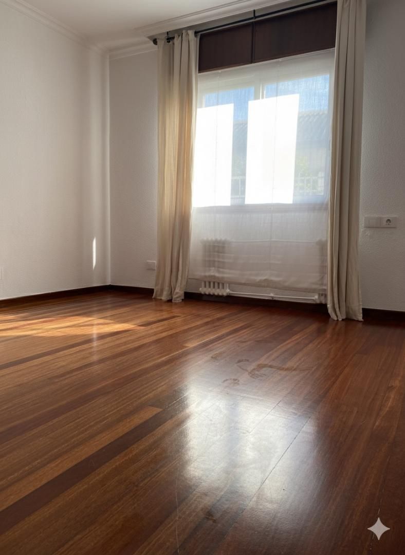 Flat to rent in Rúa Segovia, 2, Casablanca - Calvario