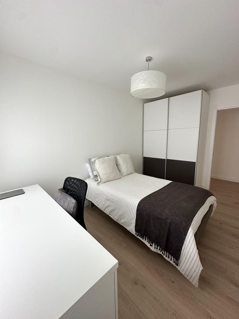 Flat to share in Calle Emilia Pardo Bazán, 5, El Campillo - Norte