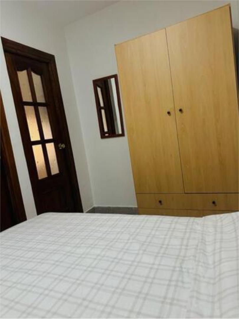 Bedroom of Apartment to rent in  Granada Capital