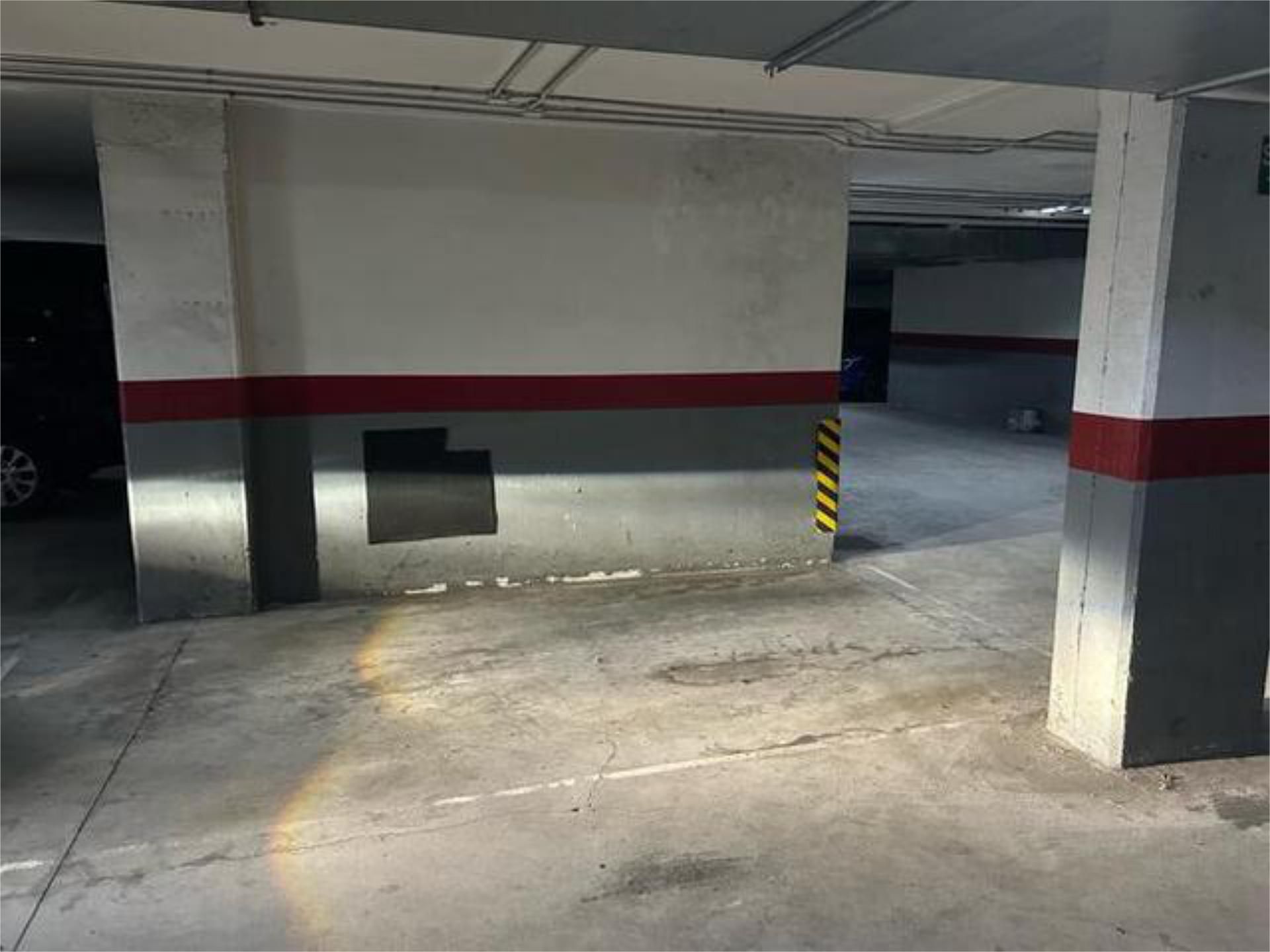 Parking of Garage to rent in Oviedo 