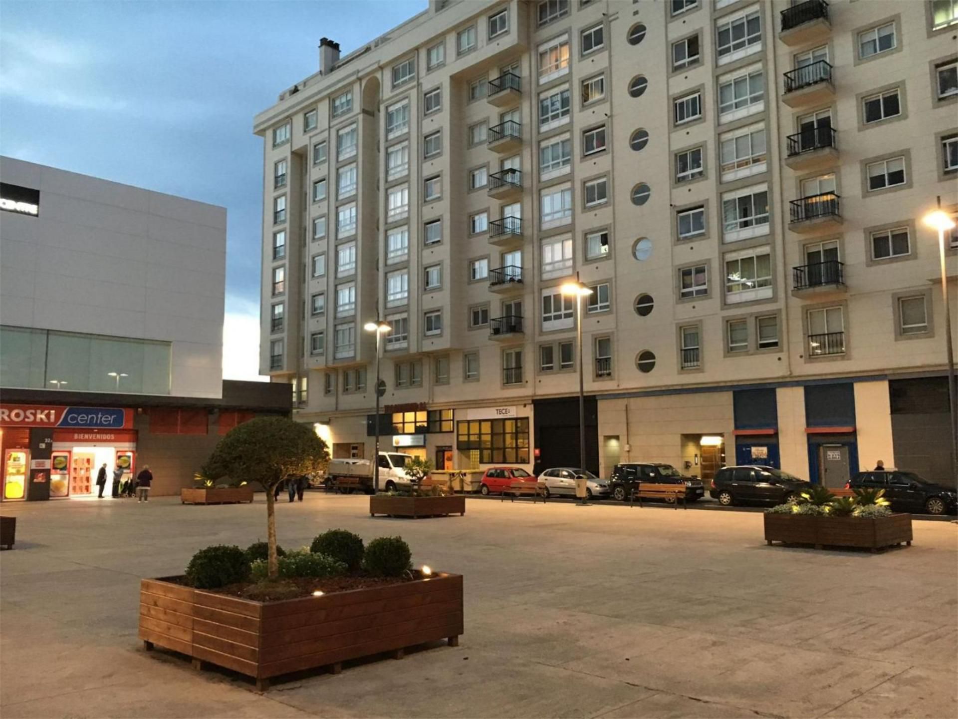 Vista exterior de Pis de lloguer en A Coruña Capital  amb Calefacció, Parquet i Moblat