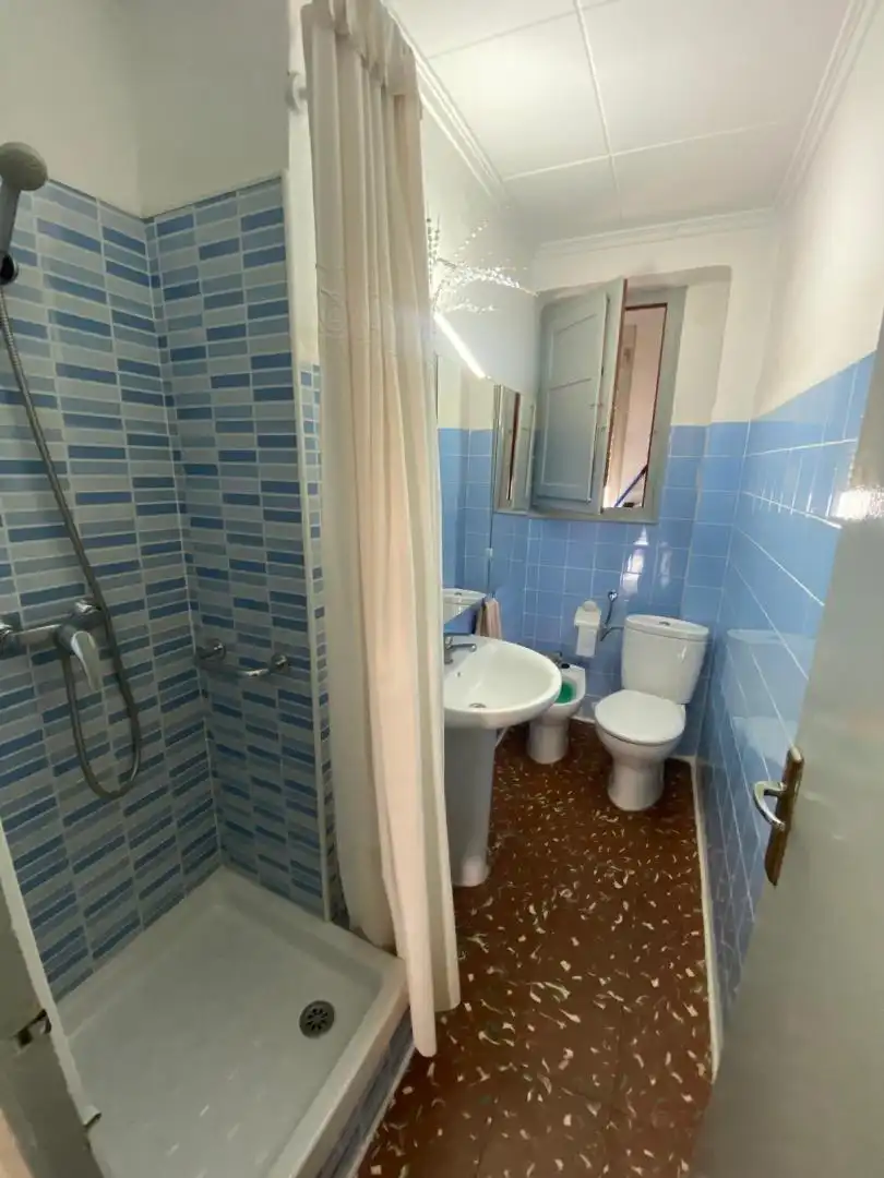 Badezimmer von Wohnung zum Verkauf in Massanassa mit Klimaanlage und Balkon
