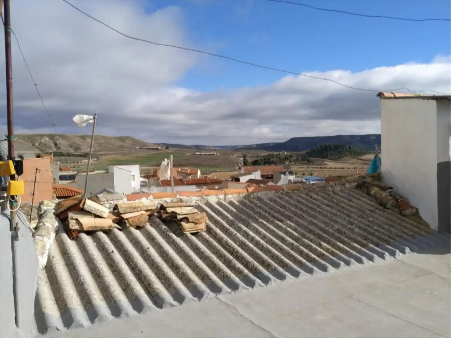 Vista exterior de Piso en venta en Huerta de Valdecarábanos con Terraza, Trastero y Amueblado
