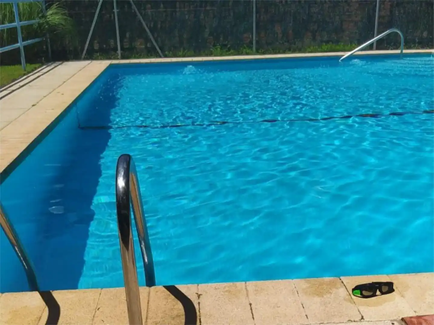 Flat for sale in Calle de la Fuente, 6, San Martín de Valdeiglesias Swimming pool of Flat for sale in San Martín de Valdeiglesias with Heating, Terrace and Swimming Pool