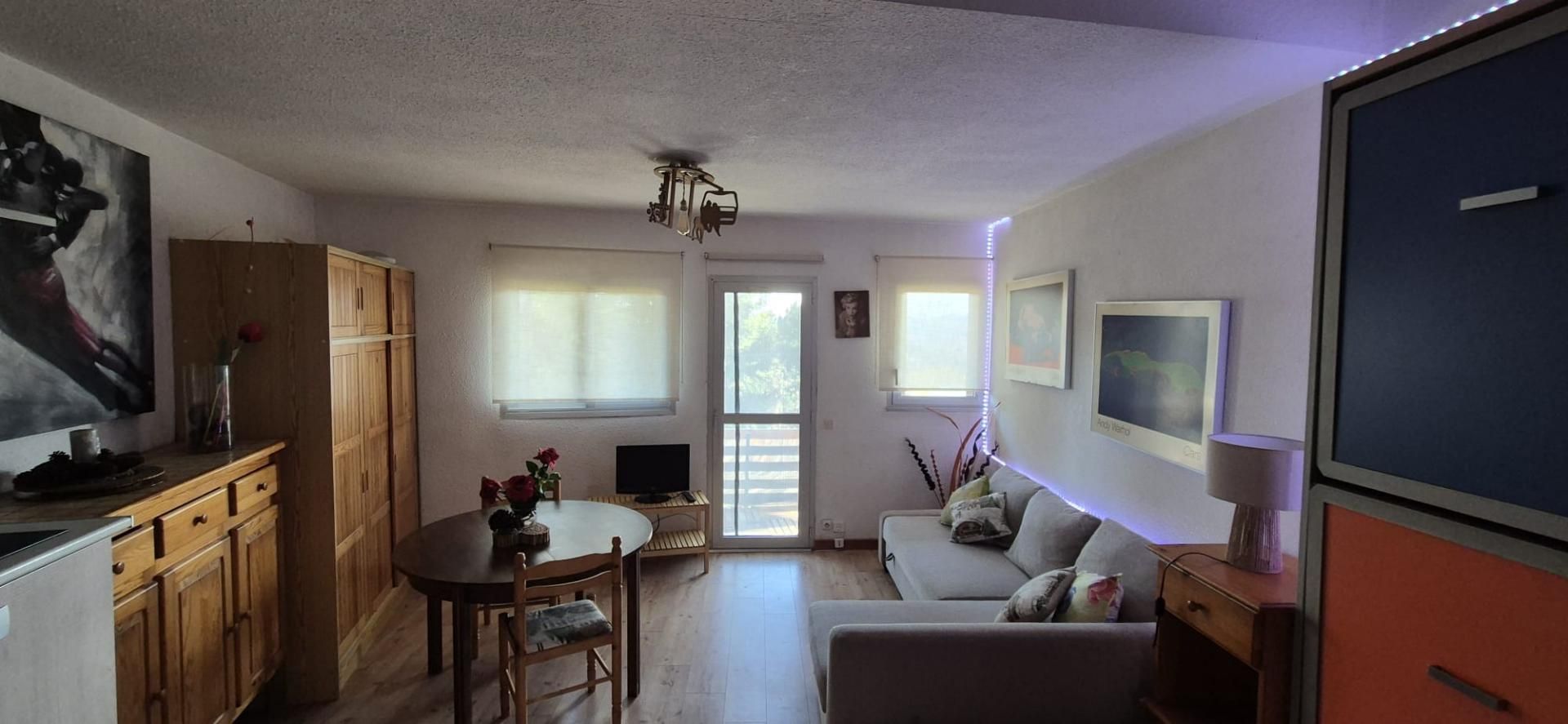 Piso de alquiler en Avenue de Catalogne, 52, Eyne Sala de estar de Piso de alquiler en Eyne con Calefacción, Jardín privado y Parquet