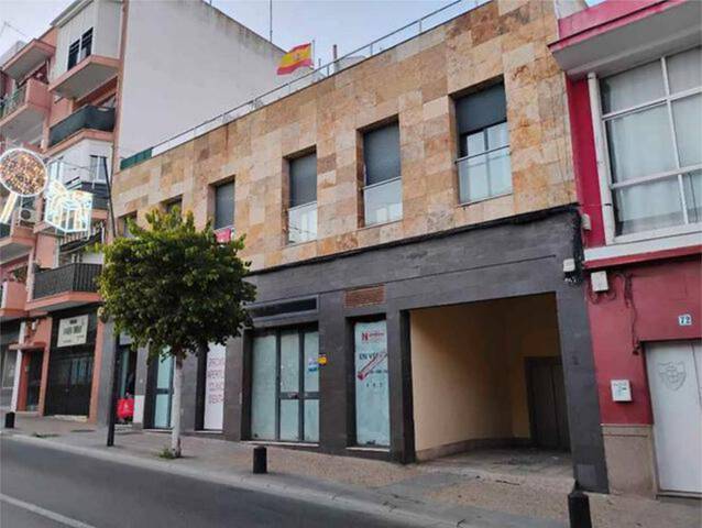 Local comercial en Alquiler en Barrio Alto
