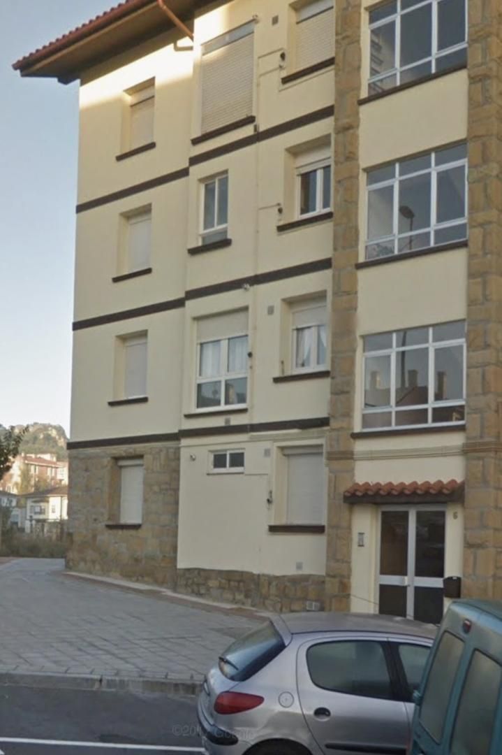 Vista exterior de Piso en venta en Urduliz con Trastero