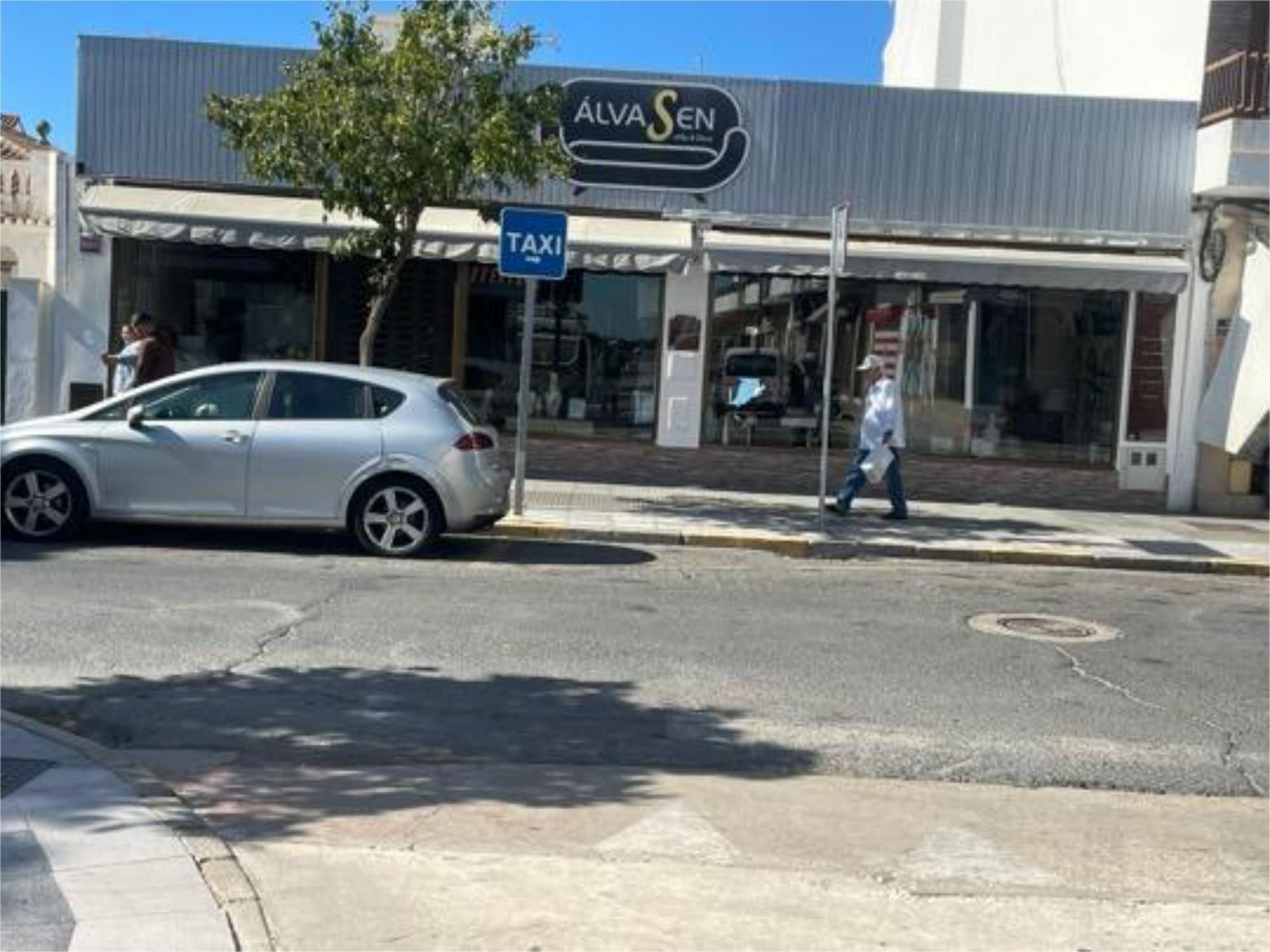 Vista exterior de Local de lloguer en Punta Umbría