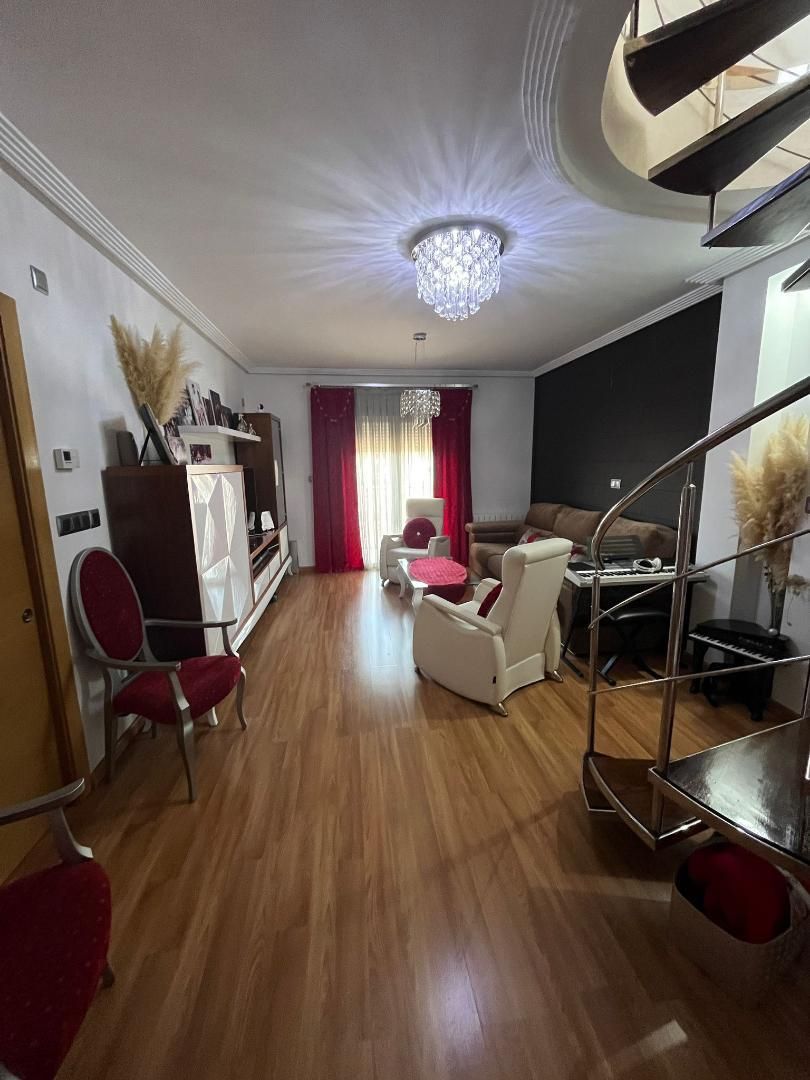 Àtic en venda a Calle Pino de la Murta, Bullas Sala d'estar de Àtic en venda en Bullas amb Aire condicionat, Calefacció i Jardí privat