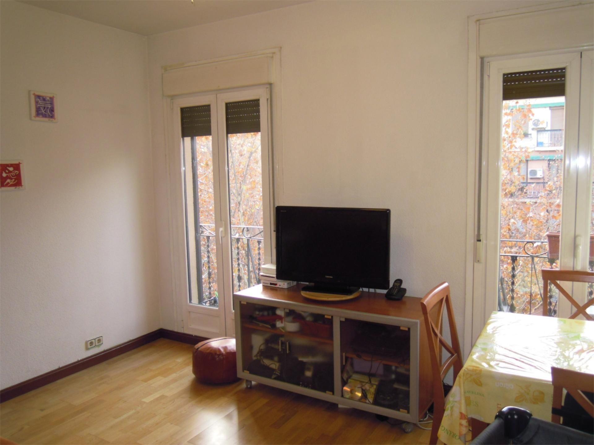 Flat to rent in Paseo de las Delicias, 85, Delicias Living room of Flat to rent in Madrid Capital with Air Conditioner, Heating and Furnished
