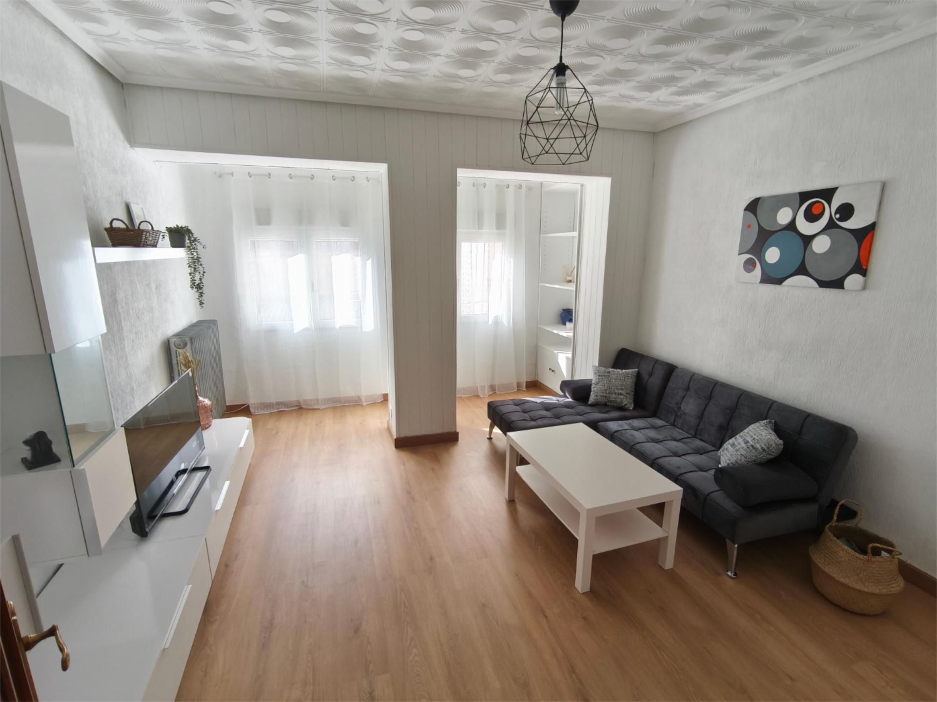 Living room of Flat to rent in Burgos Capital  with Heating, Furnished and Oven