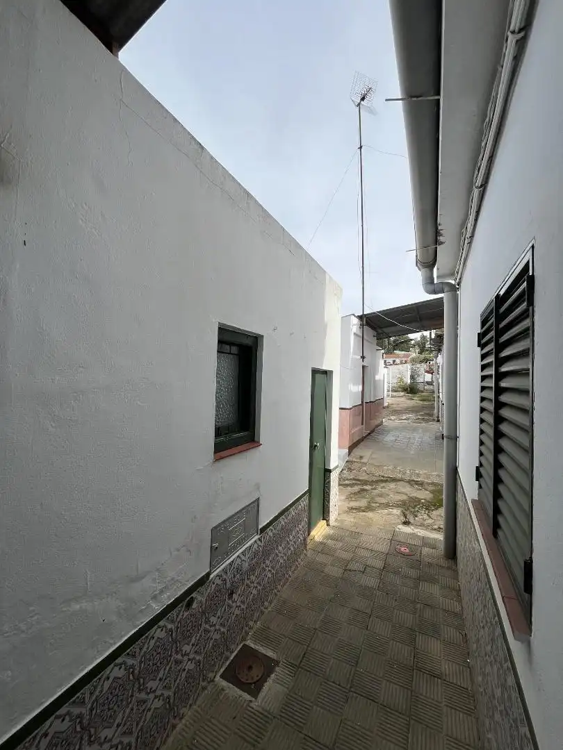 Casa o chalet en venta en Calle San Juan, 4, La Zarza - Perrunal Vista exterior de Casa o chalet en venta en La Zarza - Perrunal con Jardín privado, Terraza y Trastero