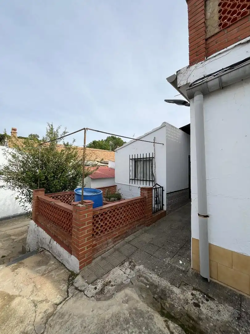 Casa o chalet en venta en Calle San Juan, 4, La Zarza - Perrunal Vista exterior de Casa o chalet en venta en La Zarza - Perrunal con Jardín privado, Terraza y Trastero