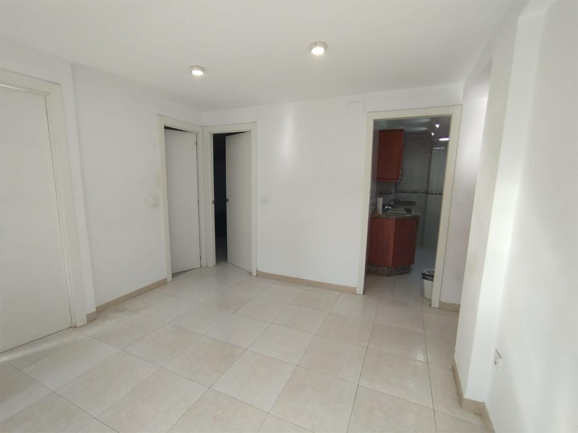 Flat to rent in Calle Sueño del Patricio, 6, San Pablo Flat to rent in Sevilla Capital with Air Conditioner