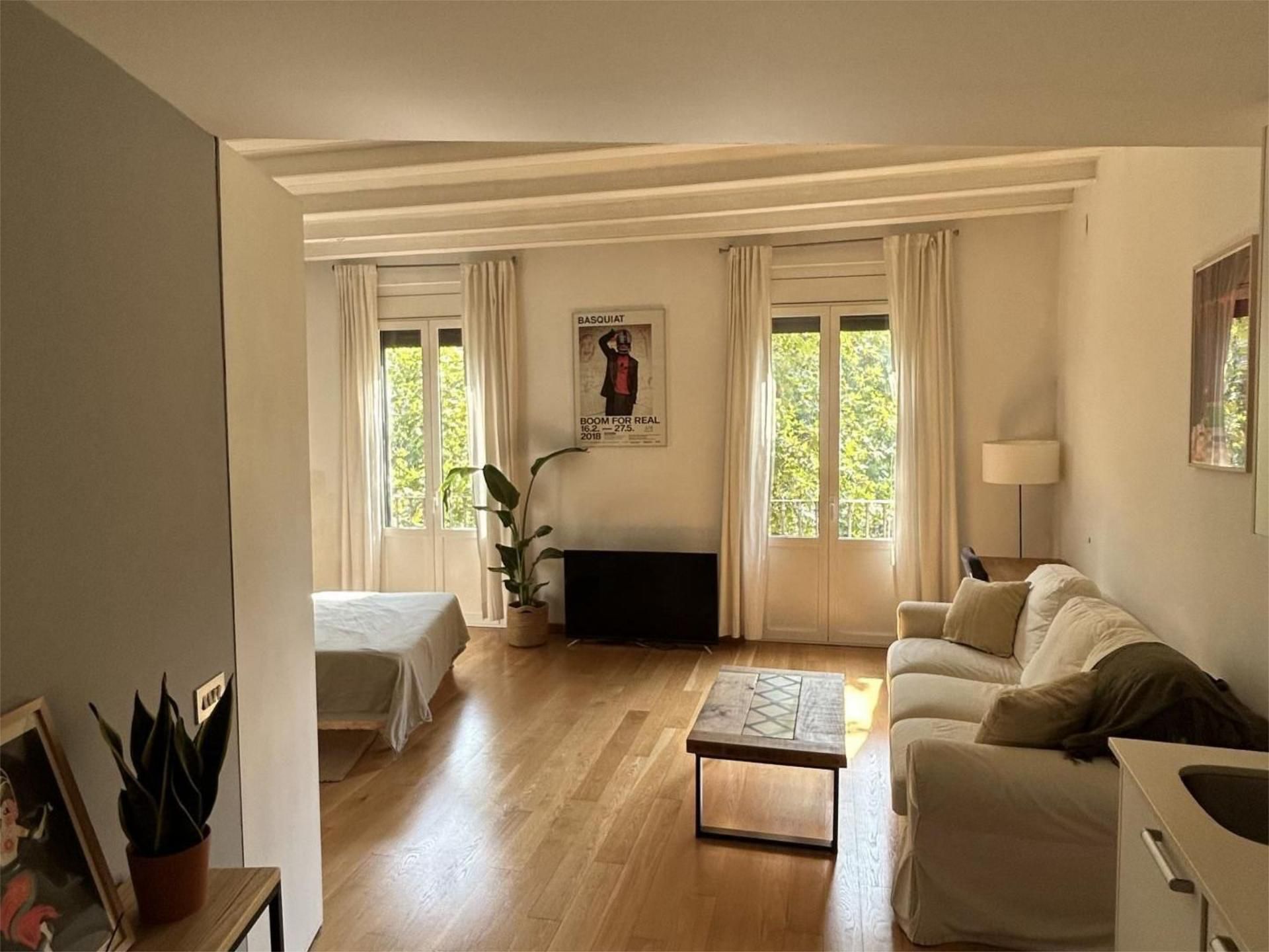 Flat for sale in Carrer de Muntaner, 85, L'Antiga Esquerra de l'Eixample Bedroom of Flat for sale in Barcelona Capital with Air Conditioner and Balcony