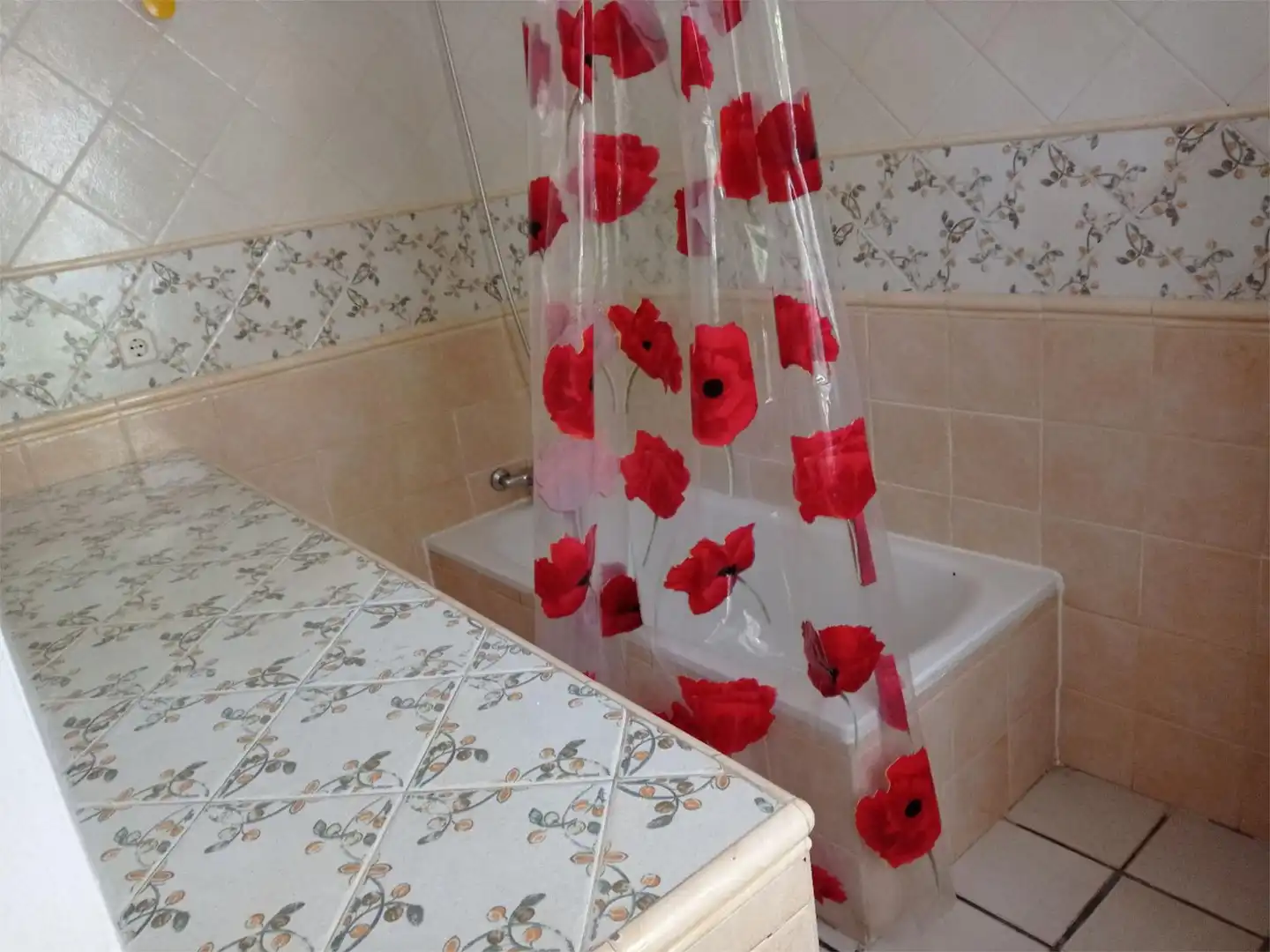 Apartamento de alquiler en Calle de Emilio Serrano, 37, Cercedilla Baño de Apartamento de alquiler en Cercedilla con Calefacción, Parquet y Amueblado