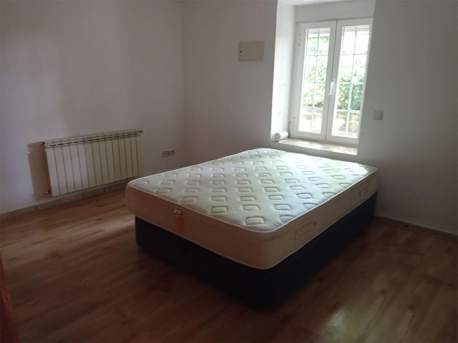 Apartment to rent in Calle de Emilio Serrano, 37, Cercedilla Bedroom of Apartment to rent in Cercedilla with Heating, Parquet flooring and Furnished