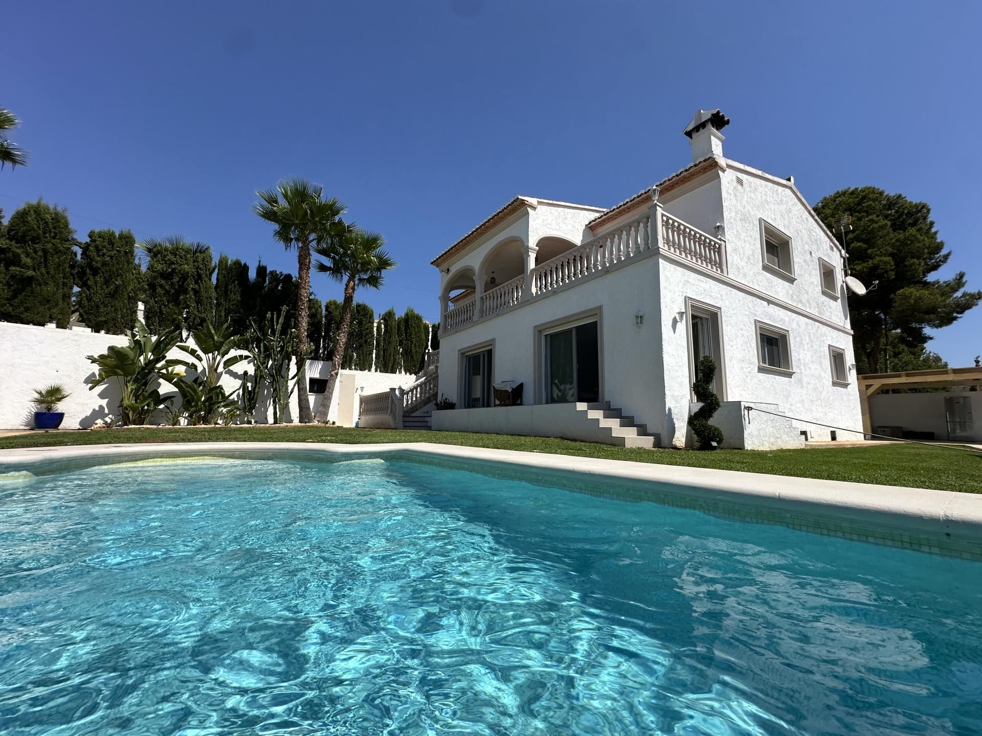 Exterior view of House or chalet to rent in Calpe / Calp  with Air Conditioner, Terrace and Swimming Pool