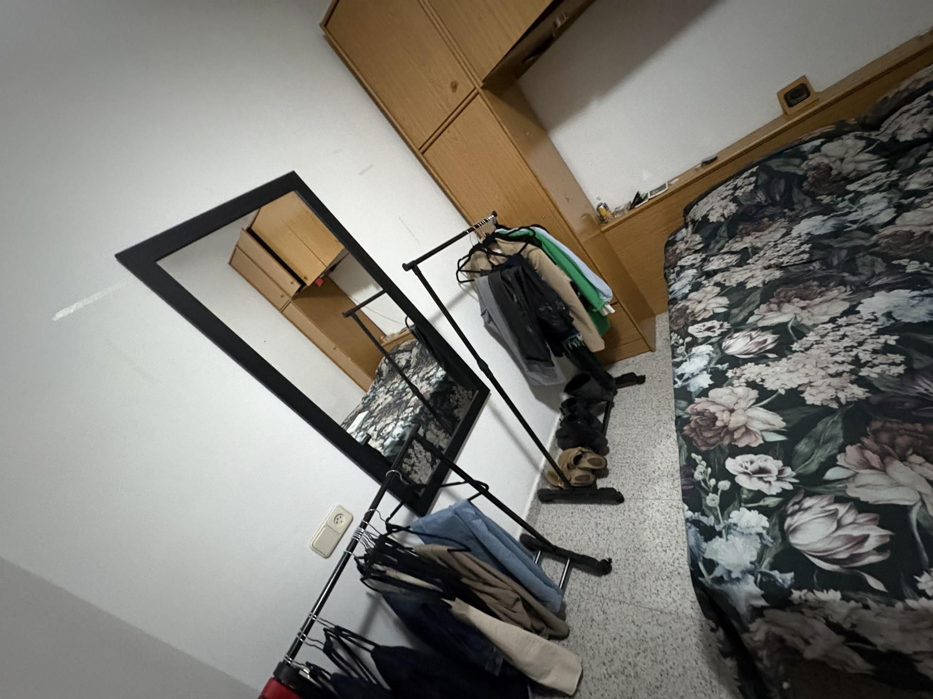 Flat to share in Rambla de Joaquim Ruyra, 77, Centre