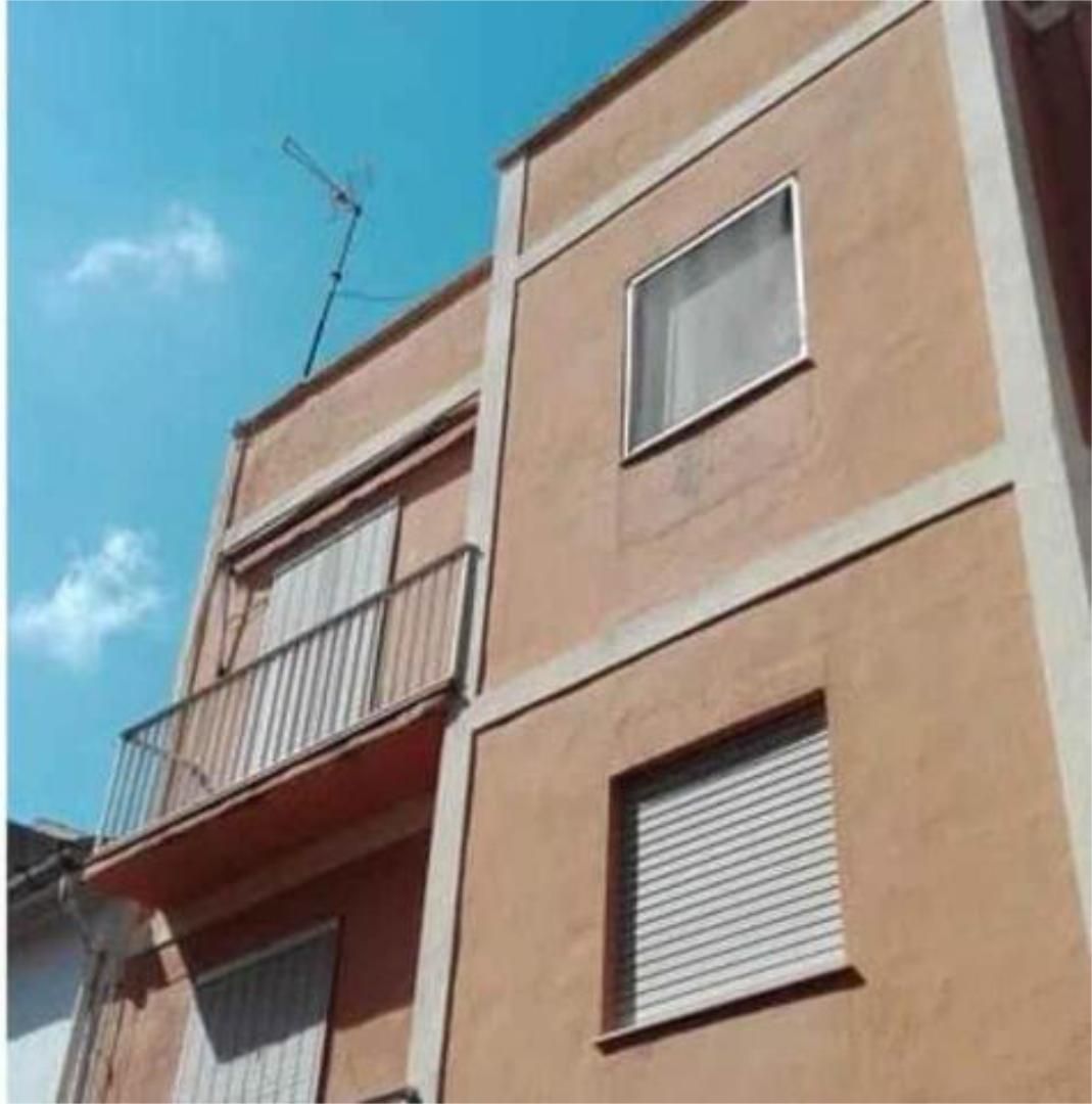 Vista exterior de Pis en venda en L'Alcúdia de Crespins