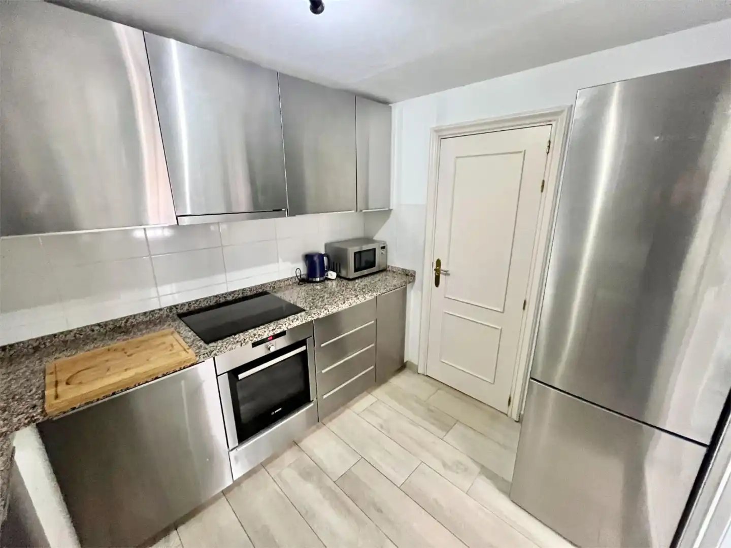 Piso en venta en Camino de los Manchones, 4, Nagüeles Alto Cocina de Piso en venta en Marbella con Aire acondicionado, Calefacción y Jardín privado