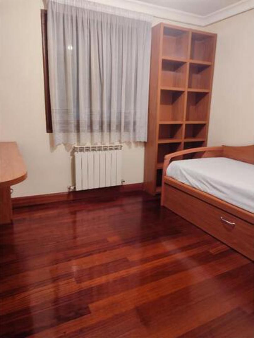 Bedroom of Flat for sale in Errenteria