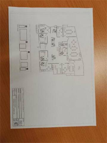 Oficina en Alquiler en Milán - Pumarín