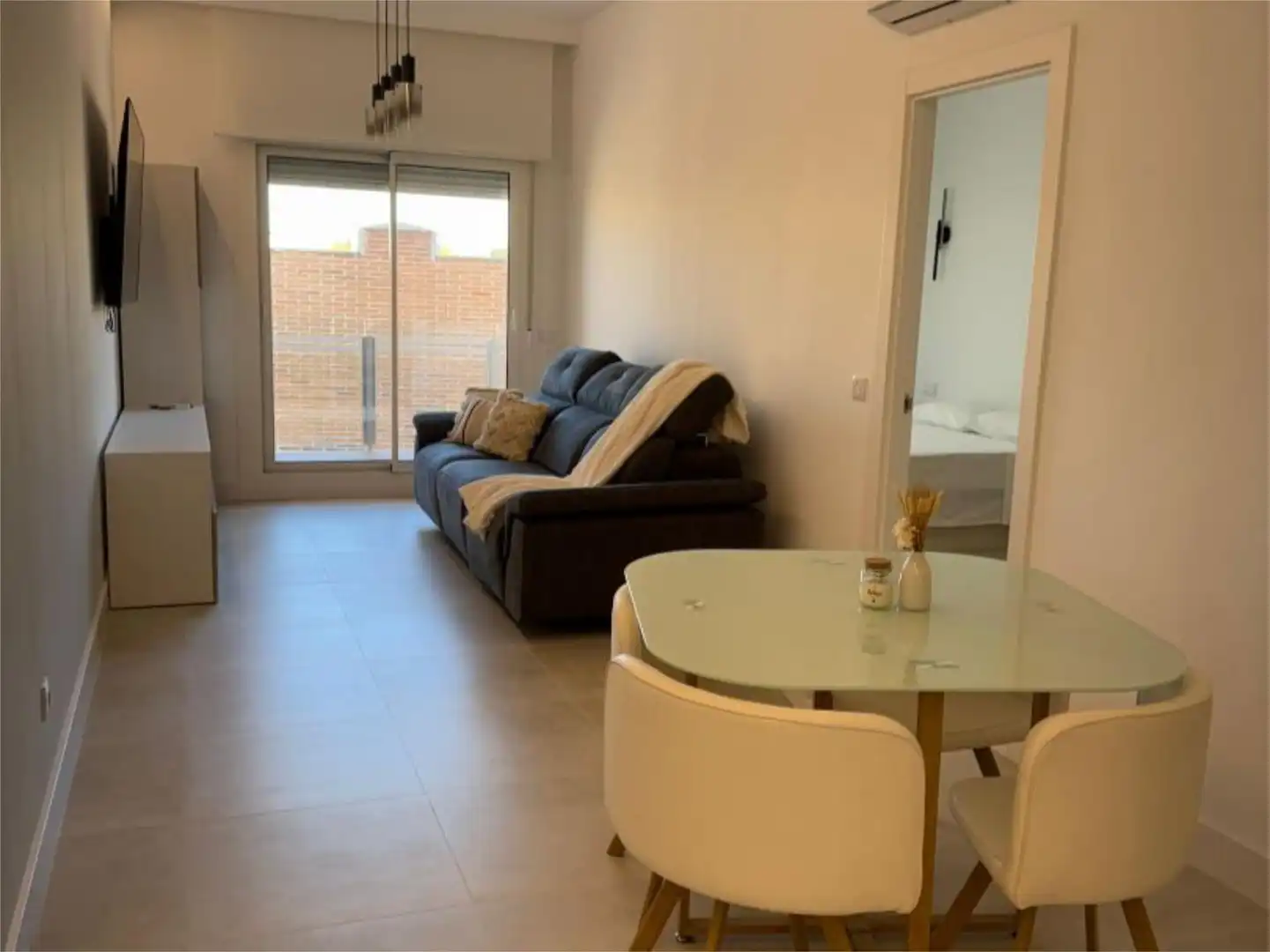 Loft de lloguer a Calle Damian Sanchez Lopez, 6, Praderón Sala d'estar de Loft de lloguer en San Sebastián de los Reyes amb Aire condicionat, Calefacció i Moblat