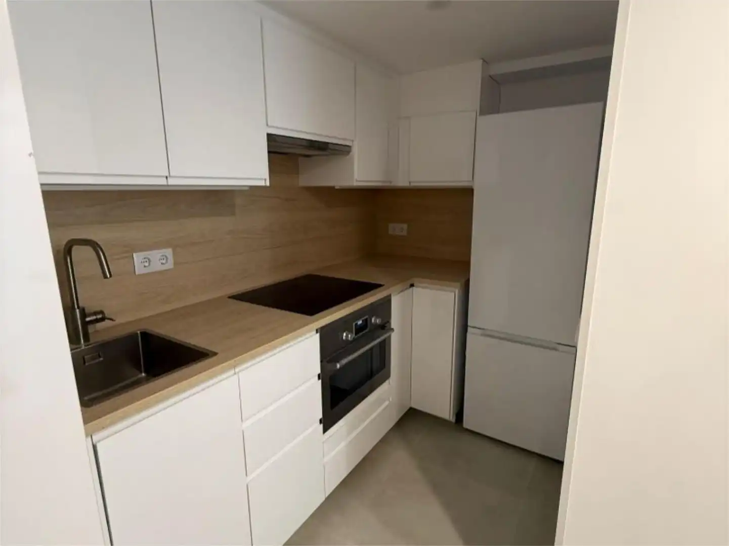 Loft de lloguer a Calle Damian Sanchez Lopez, 6, Praderón Cuina de Loft de lloguer en San Sebastián de los Reyes amb Aire condicionat, Calefacció i Moblat