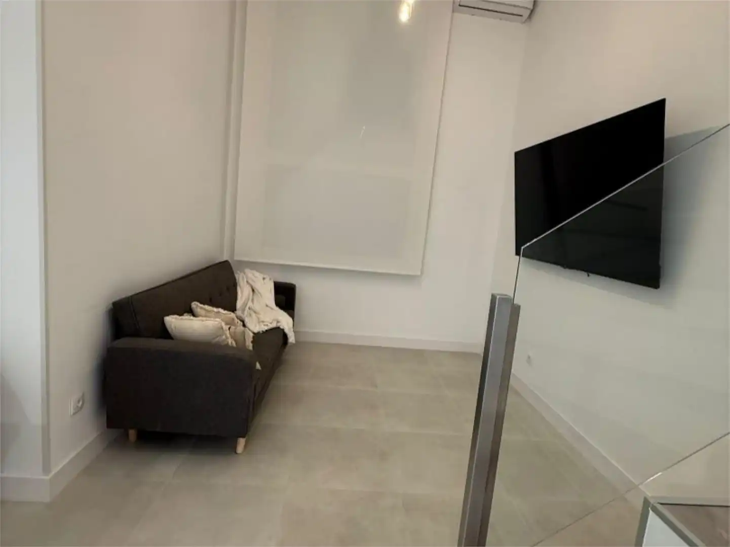Loft de lloguer a Calle Damian Sanchez Lopez, 6, Praderón Sala d'estar de Loft de lloguer en San Sebastián de los Reyes amb Aire condicionat, Calefacció i Moblat