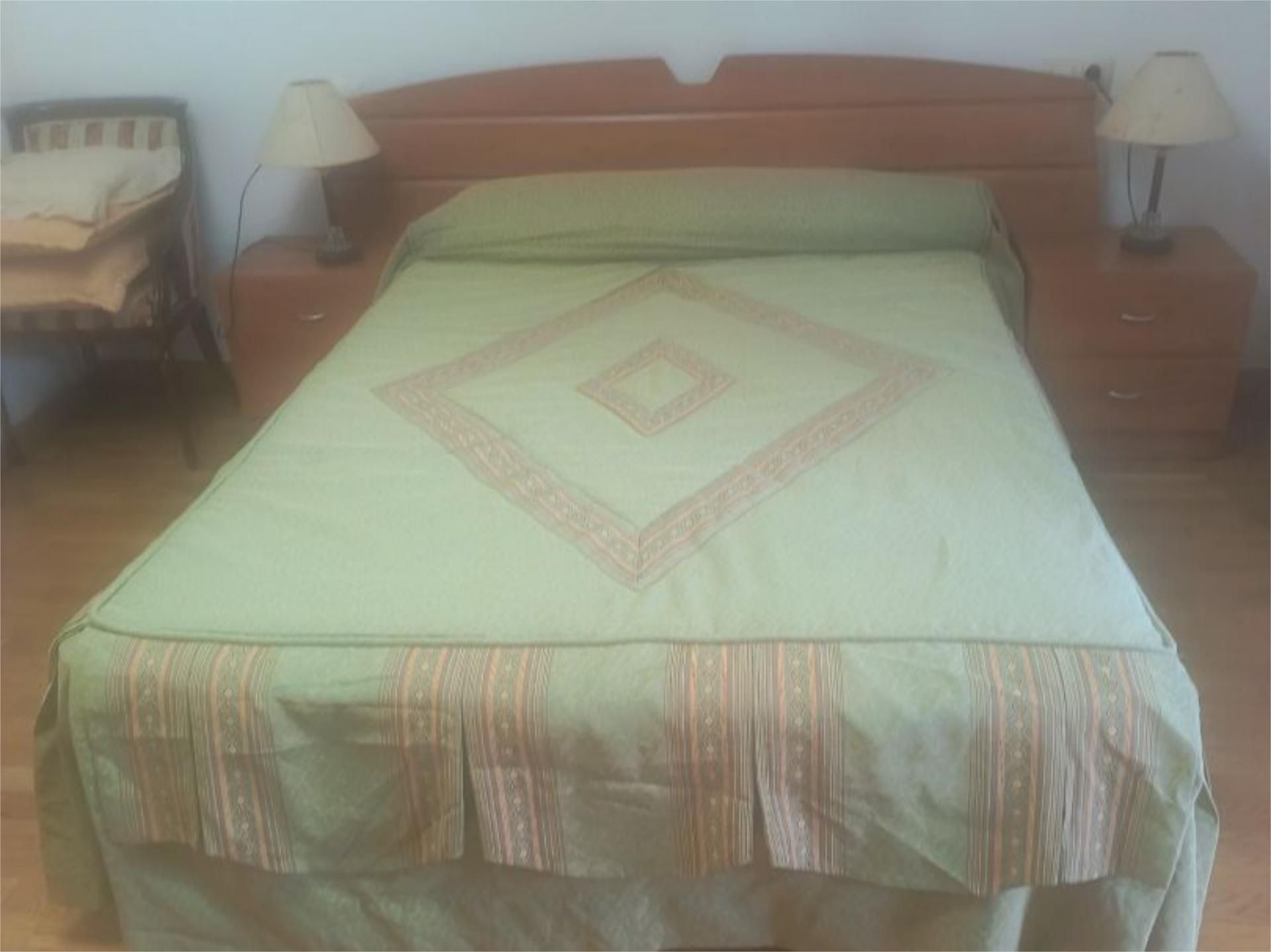 Dormitori de Pis de lloguer en A Cañiza  