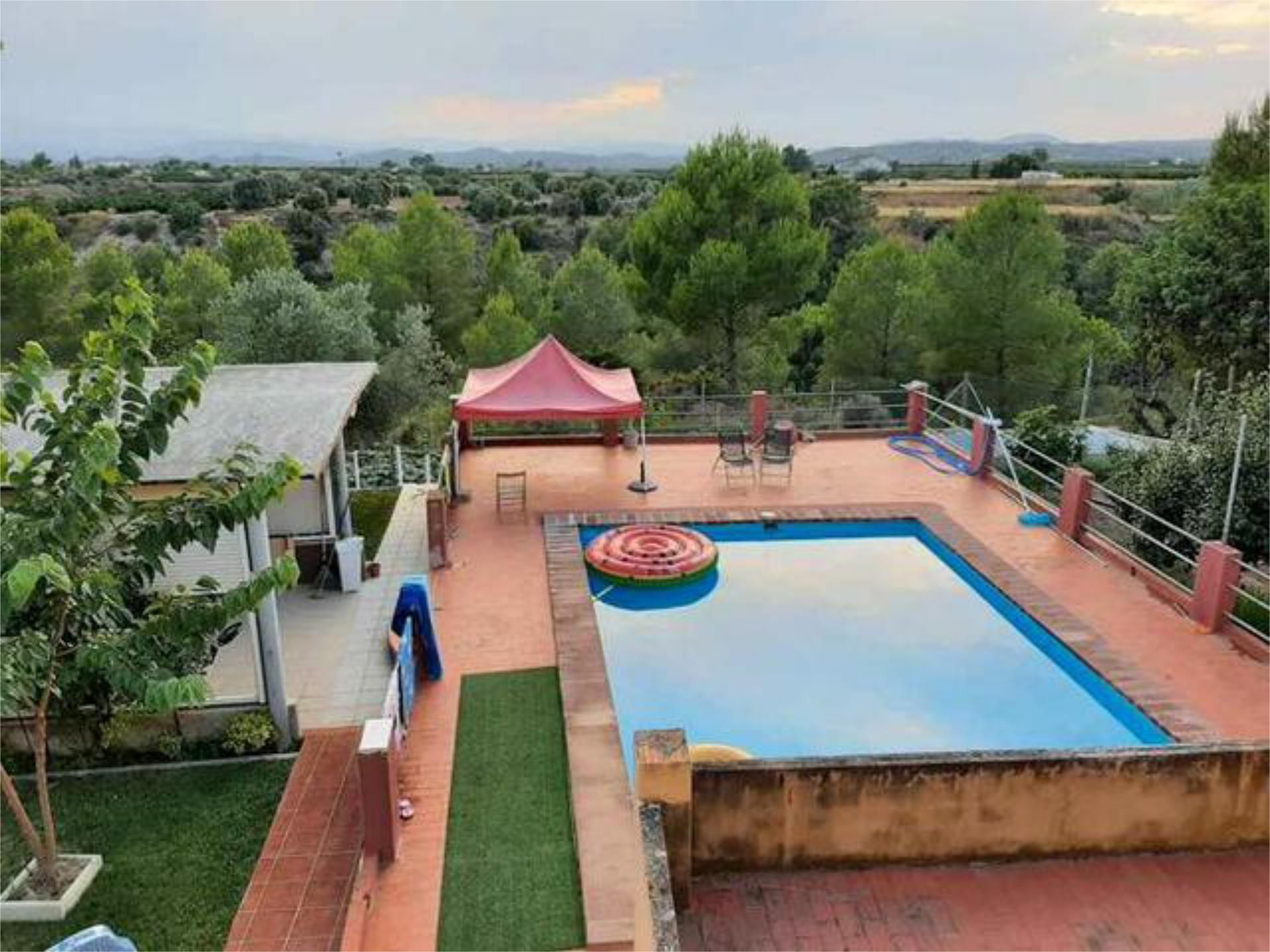 Piscina de Casa adosada en venda en Llíria amb Terrassa i Piscina