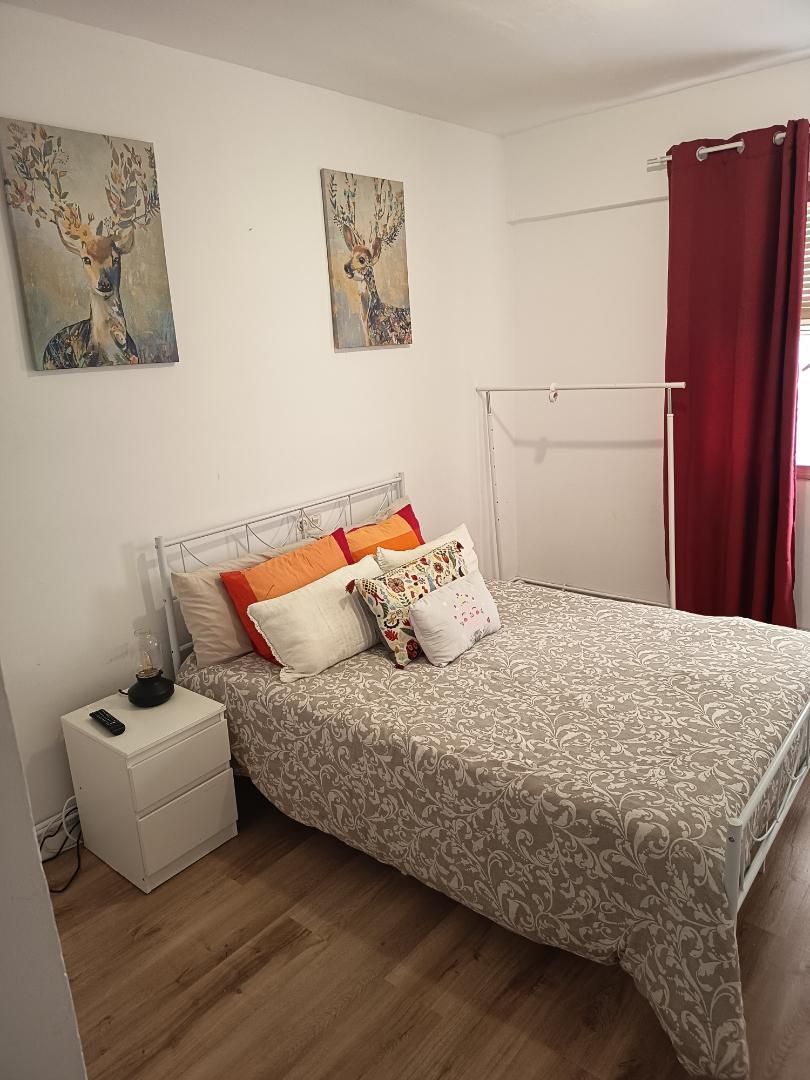 Bedroom of Flat to share in  Palma de Mallorca  with Oven, Washing machine and Microwave