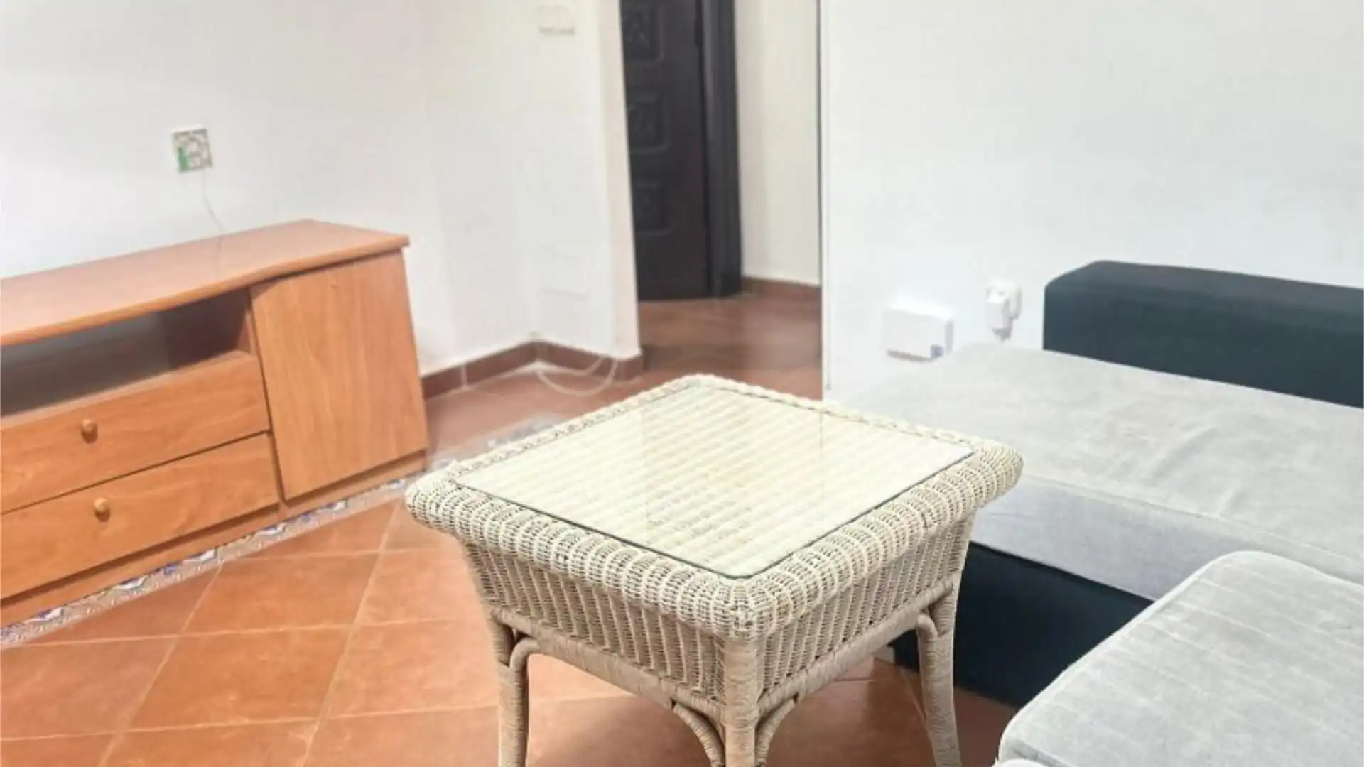 Sala de estar de Piso en venta en Marbella con Terraza, Amueblado y Balcón