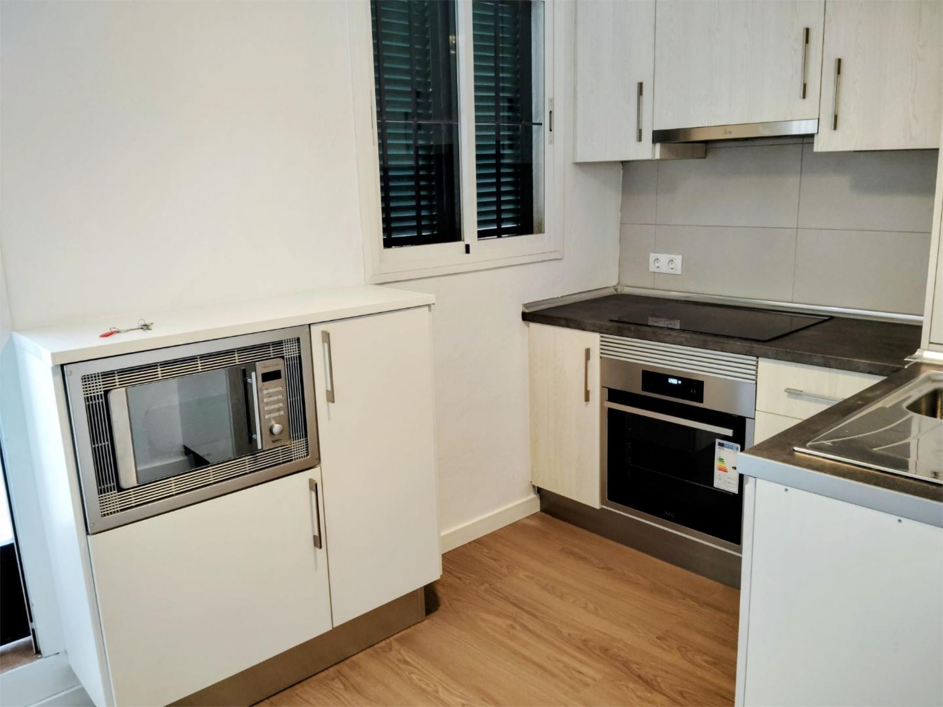 Flat to rent in Carrer del Bisbe Maura, 62, Marquès de Fontsanta Kitchen of Flat to rent in Palma de Mallorca with Air Conditioner, Heating and Terrace