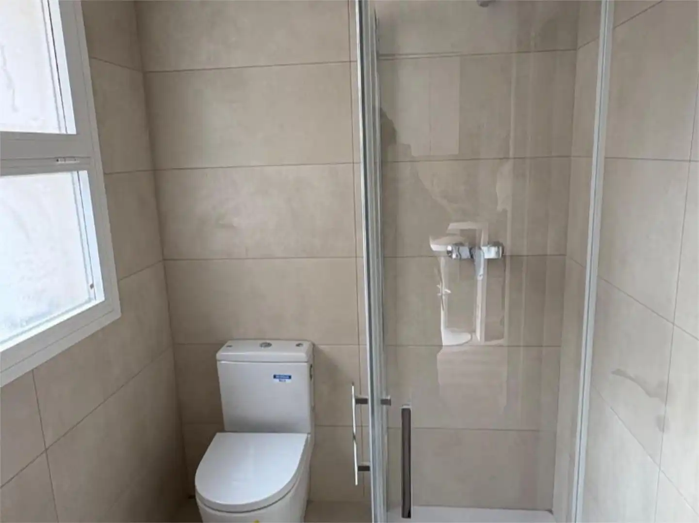 Piso en venta en Calle Playa Dorada, 20, Los Álamos Baño de Piso en venta en Torremolinos con Aire acondicionado, Calefacción y Parquet