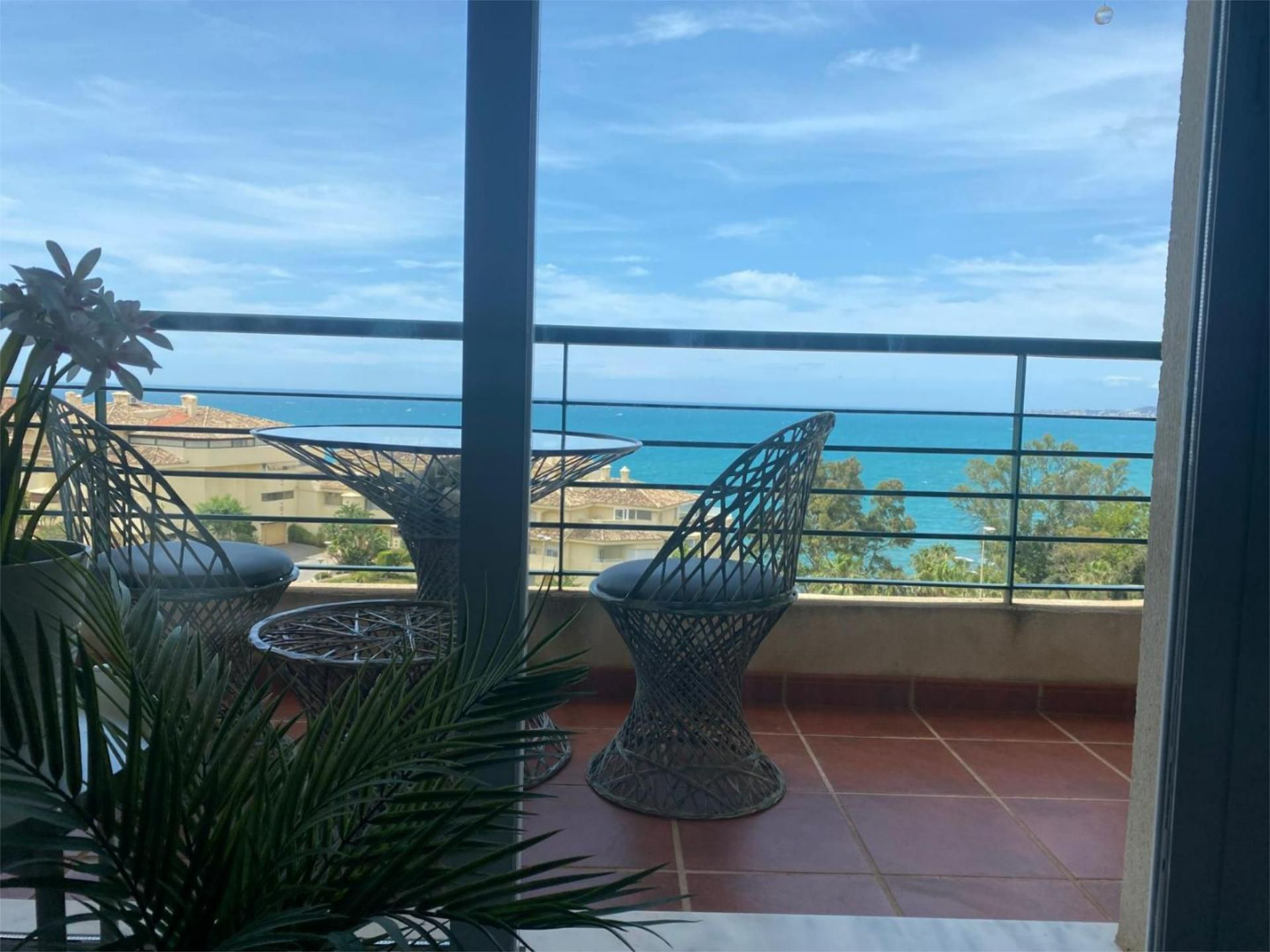 Àtic de lloguer a Calle Timón, 23, Zona Centro Comercial Torrequebrada Terrassa de Àtic de lloguer en Benalmádena amb Aire condicionat, Terrassa i Piscina