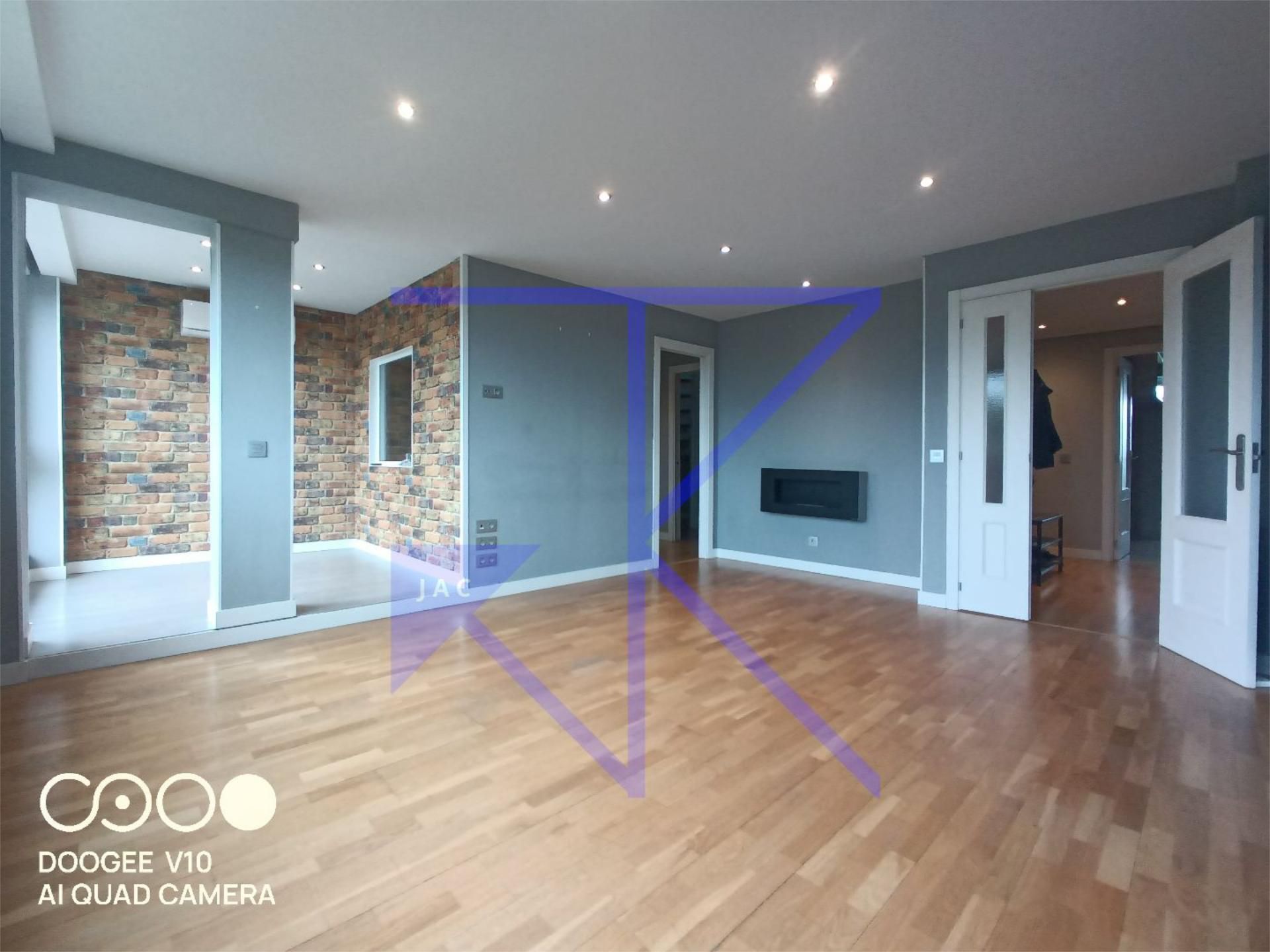 Living room of Flat for sale in Pinto  with Air Conditioner and Terrace