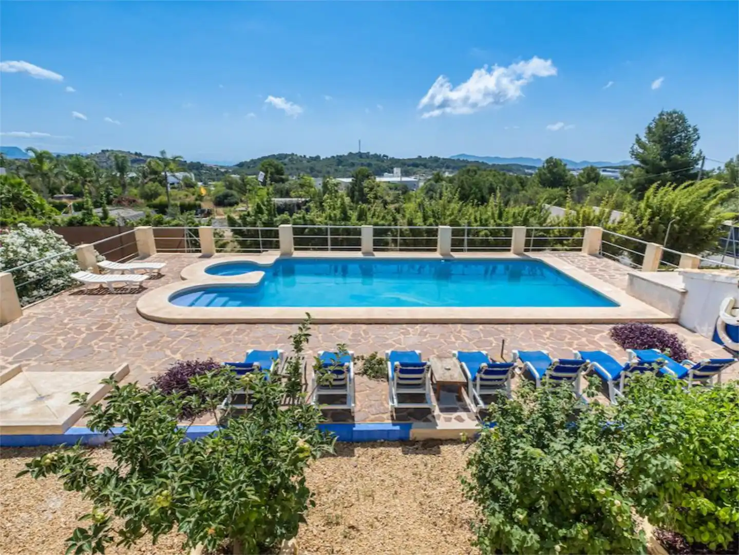 Piscina de Piso en venta en Polop con Aire acondicionado, Calefacción y Jardín privado