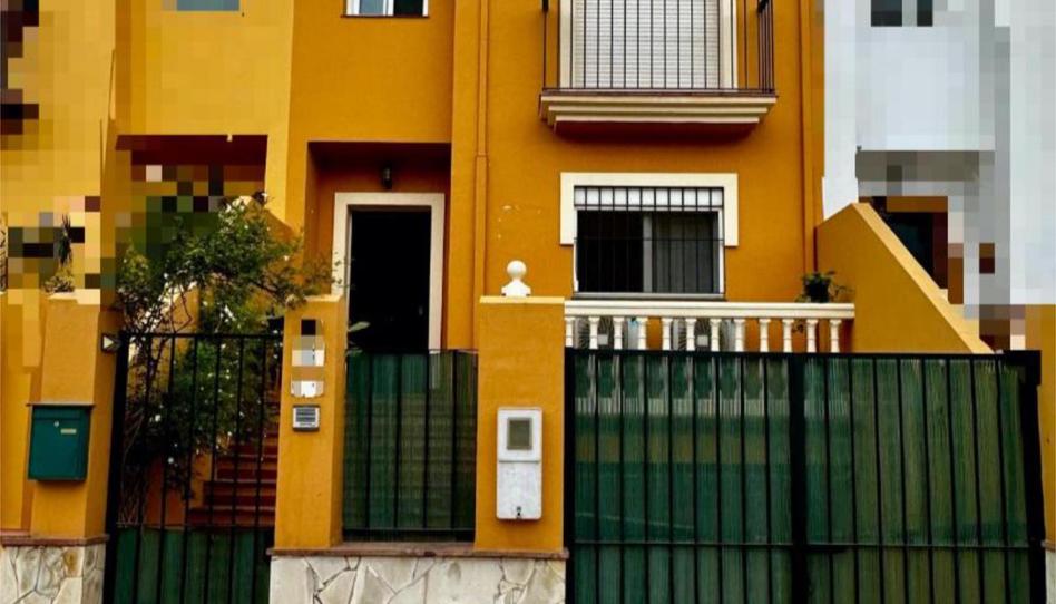 Foto 1 de Casa adosada en venda a Paseo Filipinas, 41, La Cala del Moral, Málaga