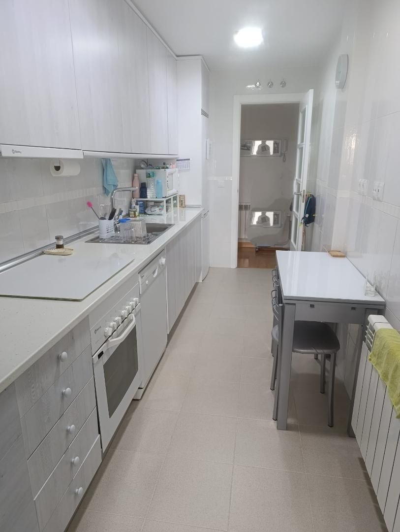 Pis en venda a Calle Pintor Isidro Parra, 2, Alcázar de San Juan Cuina de Pis en venda en Alcázar de San Juan amb Aire condicionat i Terrassa