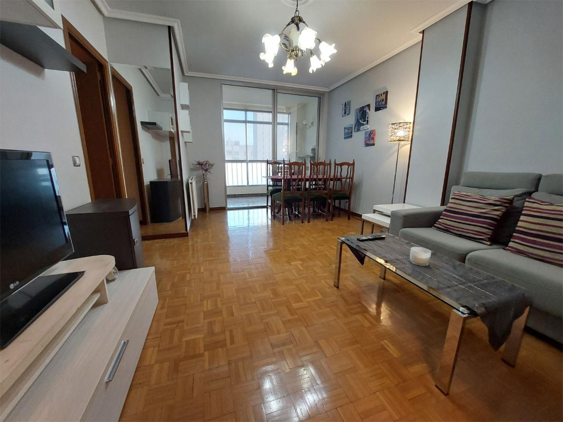 Sala de estar de Piso en venta en Burgos Capital con Terraza